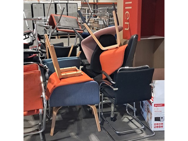 Diverse bedrijfsinventaris - afbeelding 2 van  10