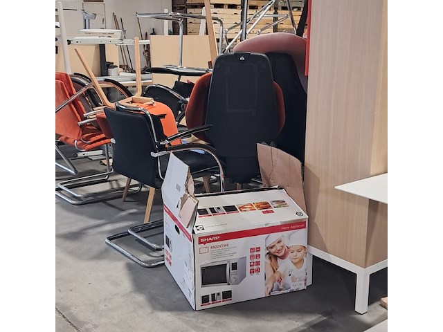 Diverse bedrijfsinventaris - afbeelding 8 van  10