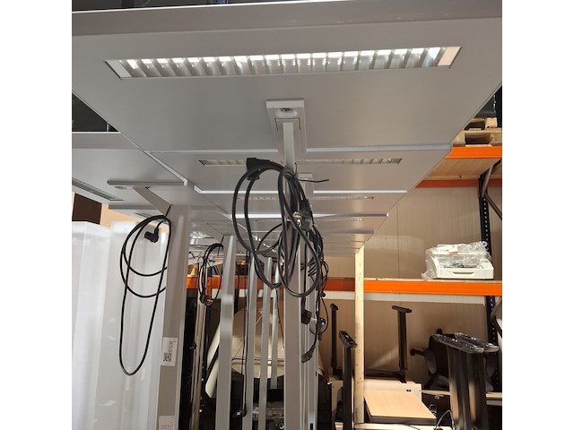 Diverse bedrijfsinventaris - afbeelding 4 van  11