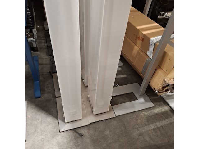 Diverse bedrijfsinventaris - afbeelding 6 van  11