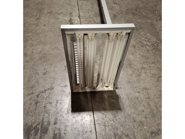 Diverse bedrijfsinventaris - afbeelding 11 van  11