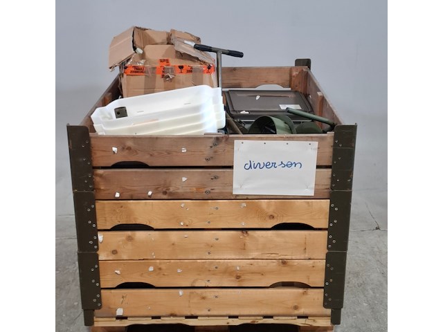 Diverse bedrijfsinventaris - afbeelding 1 van  9