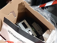 Diverse bedrijfsinventaris - afbeelding 21 van  21