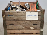 Diverse bedrijfsmiddelen en gereedschap