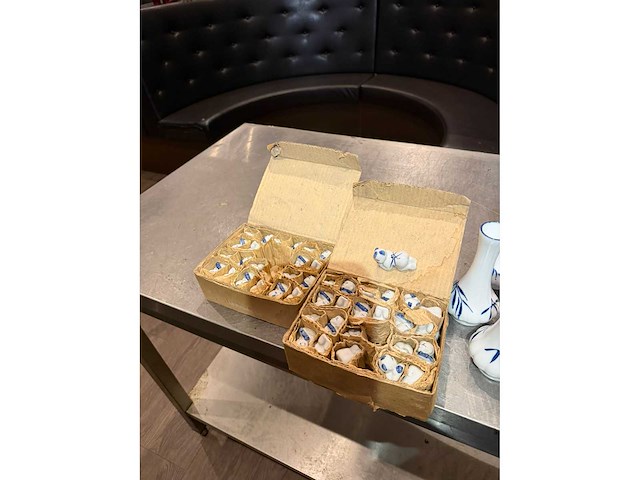 Diverse beeldjes en vaasjes - afbeelding 3 van  5