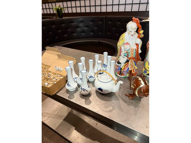 Diverse beeldjes en vaasjes - afbeelding 4 van  5