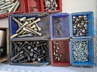Diverse beitels, beitelplaatsjes en ijzerwaar - afbeelding 17 van  29