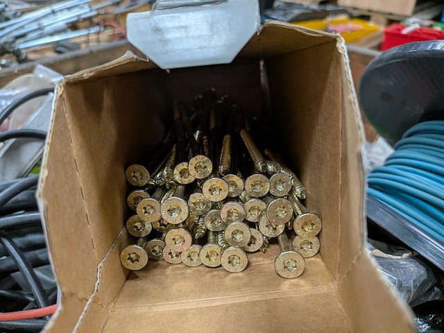 Diverse bekabeling en bedieningskasten - afbeelding 7 van  15