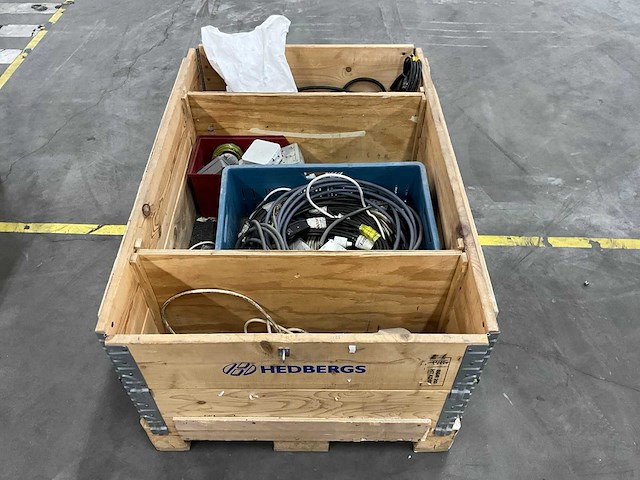 Diverse bekabeling - afbeelding 1 van  4