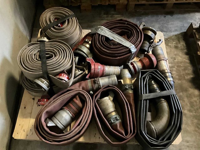 Diverse beregeningsslangen en koppelingen - afbeelding 3 van  4