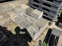 Diverse betonnen artikelen - overige beton toebehoren - afbeelding 1 van  6