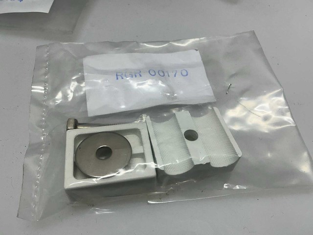 Diverse bevestigingsmateriaal - afbeelding 2 van  5