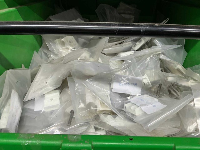 Diverse bevestigingsmateriaal - afbeelding 4 van  5