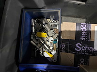 Diverse bevestigingsmateriaal - afbeelding 7 van  9