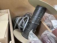 Diverse bevestigingsmaterialen en verbruiks artikelen - afbeelding 7 van  8