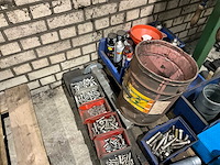 Diverse bevestigingsmaterialen - afbeelding 3 van  4