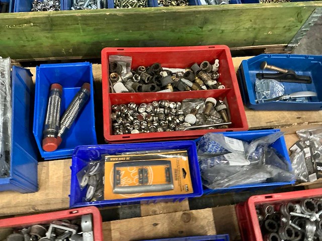 Diverse bevestigingsmaterialen - afbeelding 3 van  6