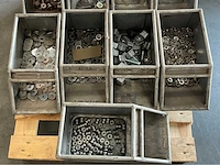 Diverse bevestigingsmaterialen - afbeelding 1 van  5