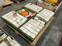Diverse bevestigingsmaterialen - afbeelding 1 van  2