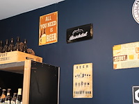 Diverse bier gerelateerde metalen borden 10 stuks en hoed. - afbeelding 4 van  4