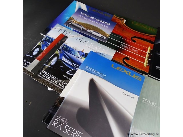 Diverse bladen lexus - afbeelding 2 van  5