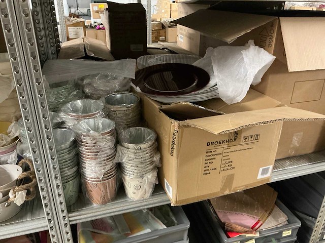 Diverse bloemisterijbenodigdheden - afbeelding 10 van  26