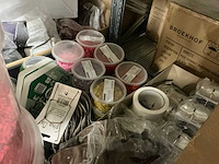 Diverse bloemisterijbenodigdheden - afbeelding 22 van  26