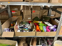 Diverse bloemisterijbenodigdheden - afbeelding 25 van  26