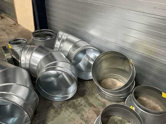 Diverse bochten en toebehoren (12x) - afbeelding 6 van  8