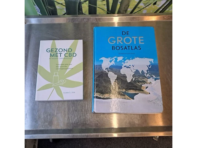 Diverse boeken & mappen - afbeelding 4 van  4