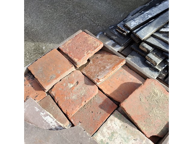 Diverse boerenplavuizen met diverse natuursteen schouw onderdelen - afbeelding 5 van  11