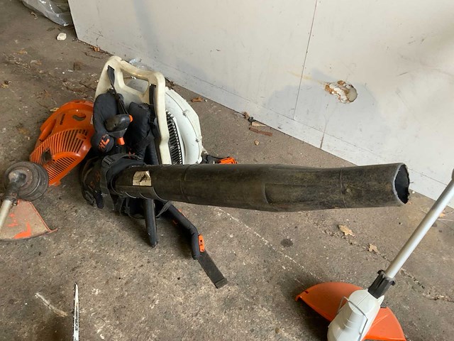 Diverse bos- en tuingereedschap - afbeelding 9 van  18