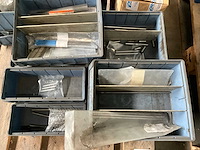 Diverse bouten en bevestigingsmaterialen - afbeelding 2 van  3