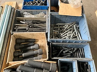 Diverse bouten en draadeinden - afbeelding 4 van  6