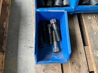 Diverse bouten en koppelingen - afbeelding 3 van  5