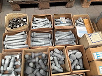 Diverse bouten en moeren - afbeelding 6 van  7