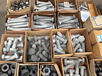 Diverse bouten en moeren - afbeelding 7 van  7