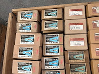 Diverse bouten met moeren (1240x) - afbeelding 3 van  15