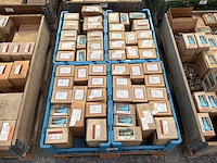 Diverse bouten met moeren (1375x) - afbeelding 6 van  13