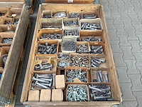 Diverse bouten, moeren & ringen - afbeelding 3 van  3