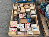 Diverse bouten, moeren & ringen - afbeelding 6 van  13