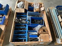 Diverse bouten - afbeelding 1 van  4