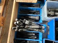 Diverse bouten - afbeelding 3 van  4