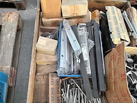Diverse bouw- en bevestigingsmaterialen - afbeelding 2 van  9