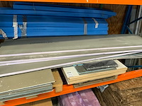 Diverse bouw- en plaatmateriaal - afbeelding 2 van  4