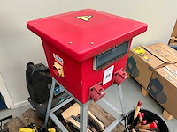 Diverse bouw/ werkplaats materialen - afbeelding 7 van  8