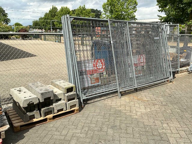 Diverse bouwhekken met toebehoren (15x) - afbeelding 1 van  4