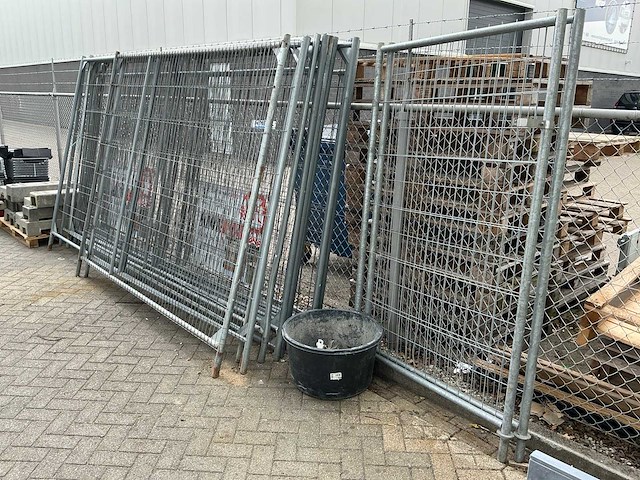 Diverse bouwhekken met toebehoren (15x) - afbeelding 2 van  4