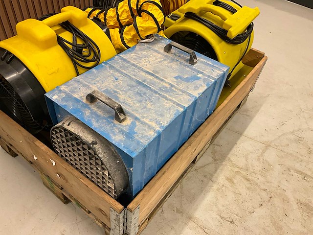 Diverse bouwmachines - afbeelding 4 van  6