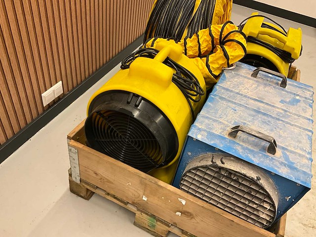 Diverse bouwmachines - afbeelding 5 van  6